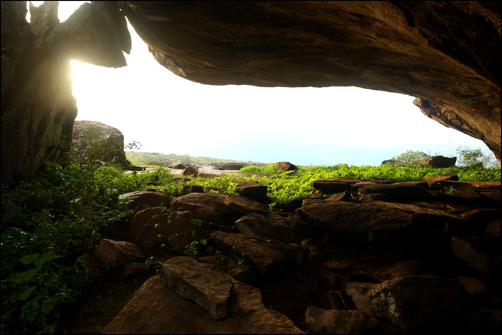 Bowattagala len viharaya @ Kumana Nation by GaurikaW, on Flickr