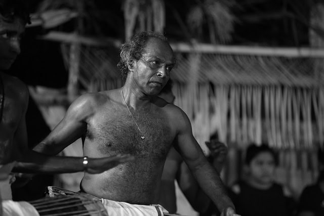 When was the Act Passed to Recognize Sinhala as the Only Official Language in Sri Lanka?