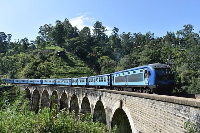 Which Province in Sri Lanka Has the Largest Number of Inland Reservoirs?
